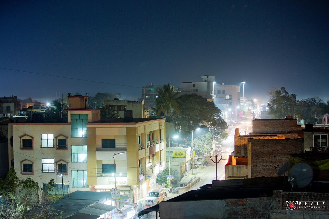 Hotel Bhagwat Palace Lātūr エクステリア 写真